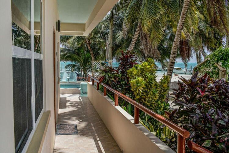 Pura Vida Inn Кайе Колкер Екстериор снимка
